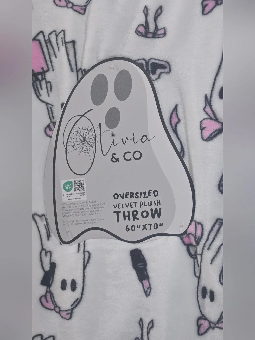 Girls' White Ghost Print Plush Throw Blanket with Pink Accents Shopping Ghosts